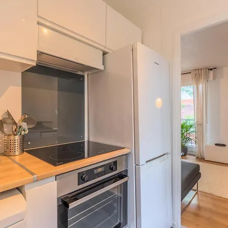 Avec Parking & Balcon 公寓