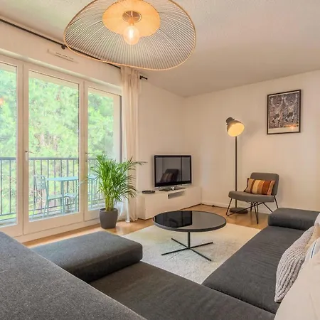 Avec Parking & Balcon 公寓 *