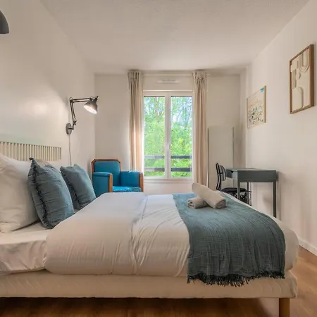 Avec Parking & Balcon 公寓 *