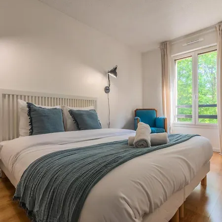 Avec Parking & Balcon *